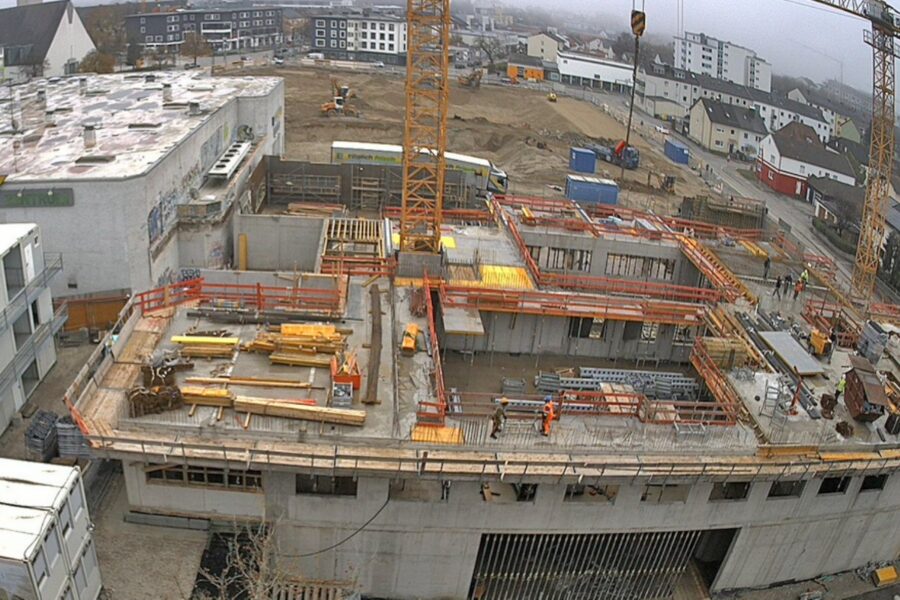 Drohnenaufnahme einer Baustelle.